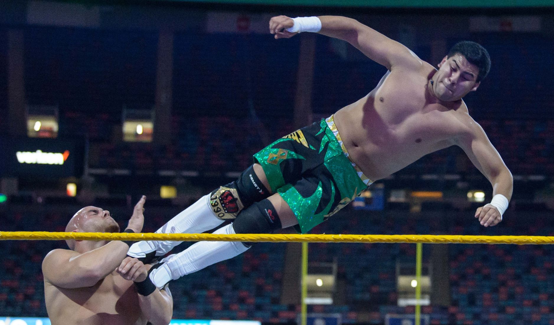 no.wrestlemaina.111717.011.JPG